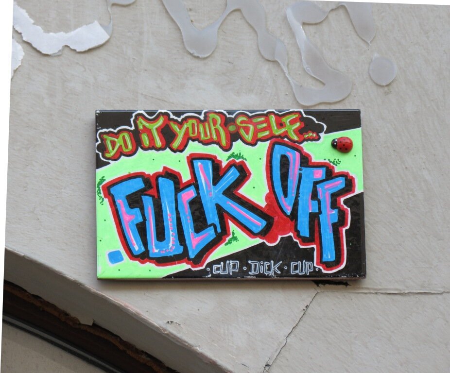 Fliesenklau-PROTEST