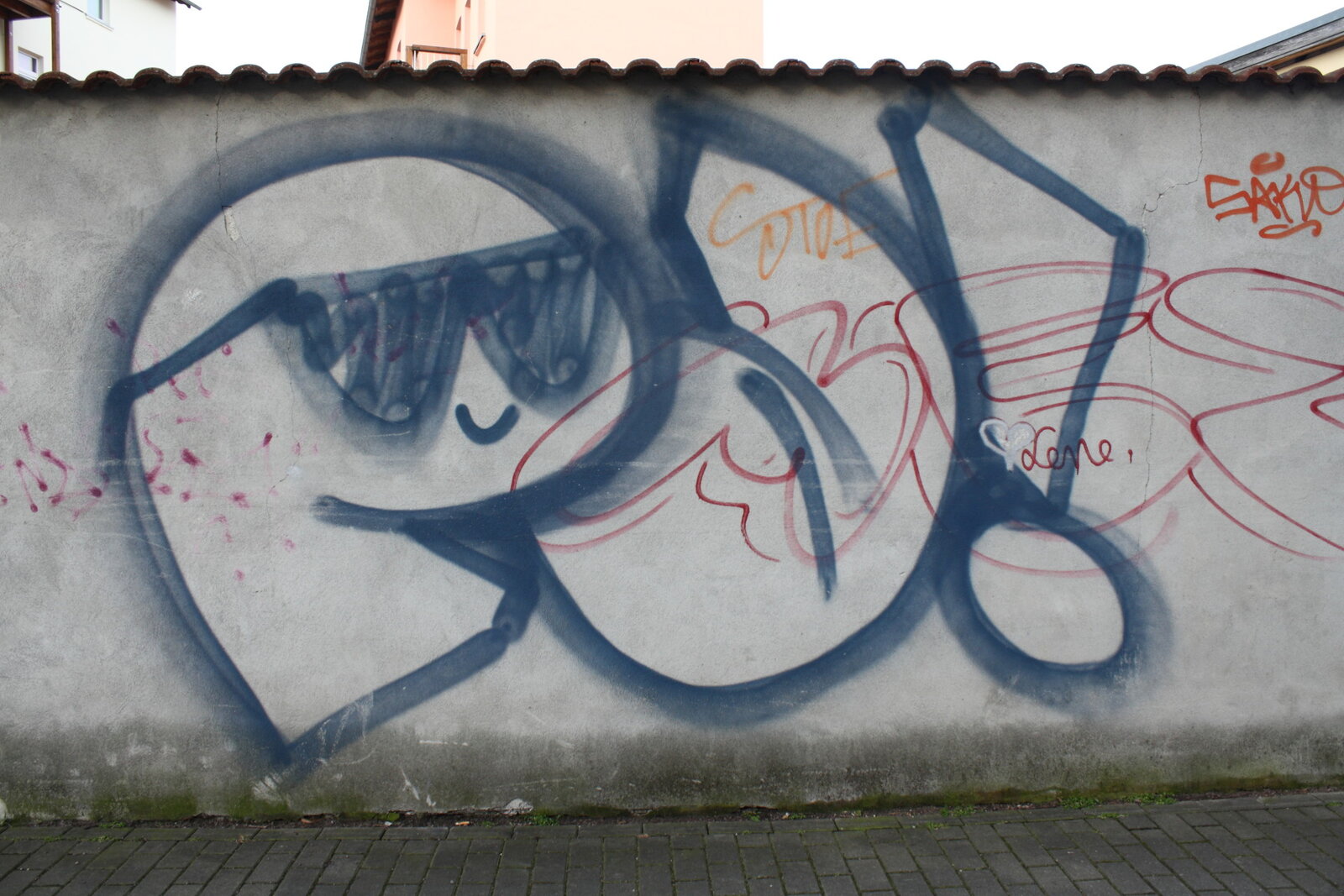 Graffiti, blau mit Brille, Cansteinstr_MG_5757