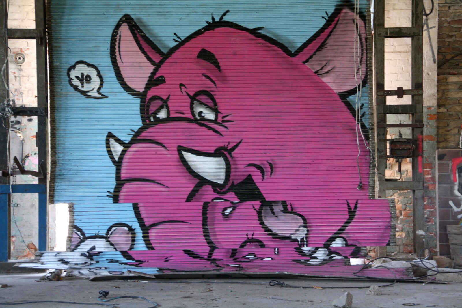 Graffiti bildlich: Rosa Elefant