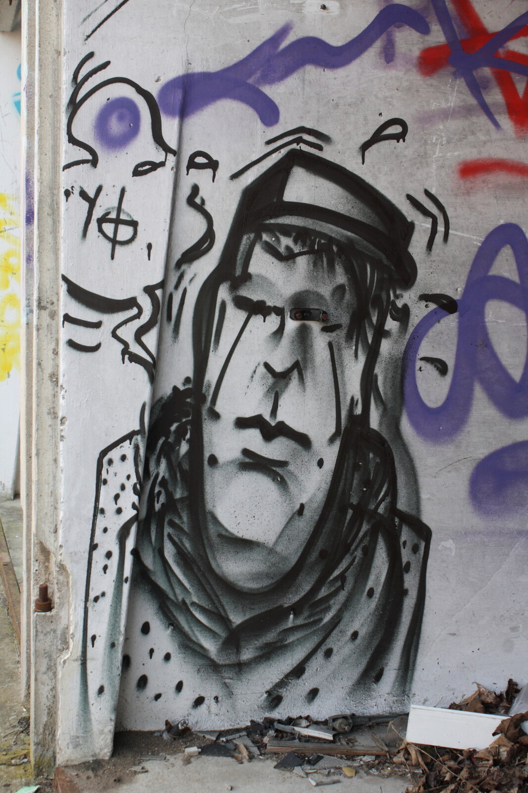 Graffiti bildlich: Mann mit Hut
