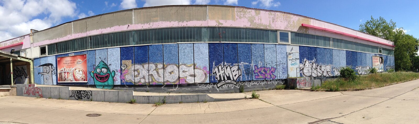 wandlanges Graffiti