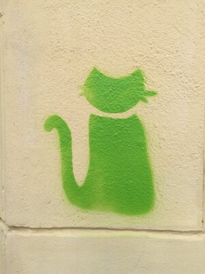 Grüne Katze in der Beesener Straße