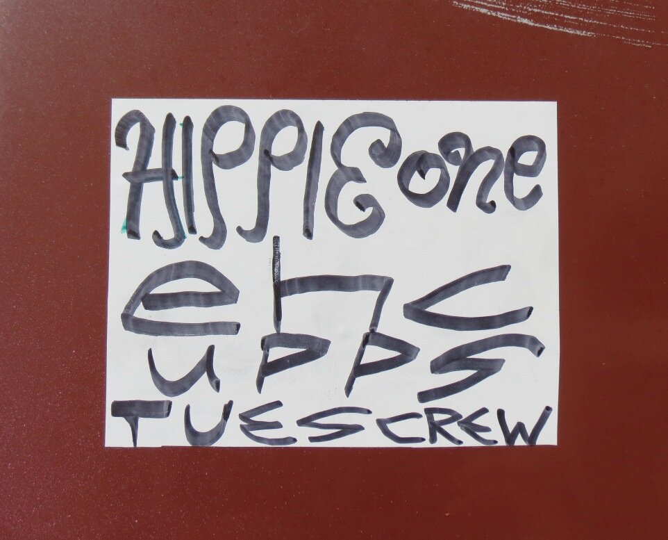 TU ES-Hippie-crew