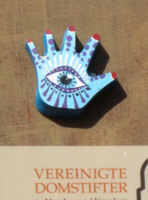 Hand-Auge