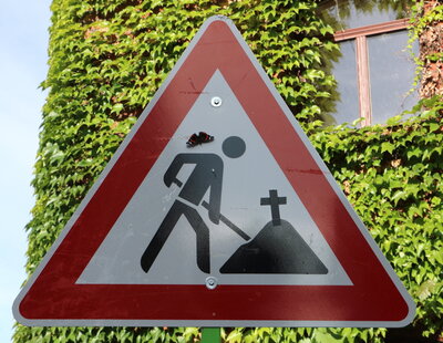 Schilder-Guerilla in der Stadt
