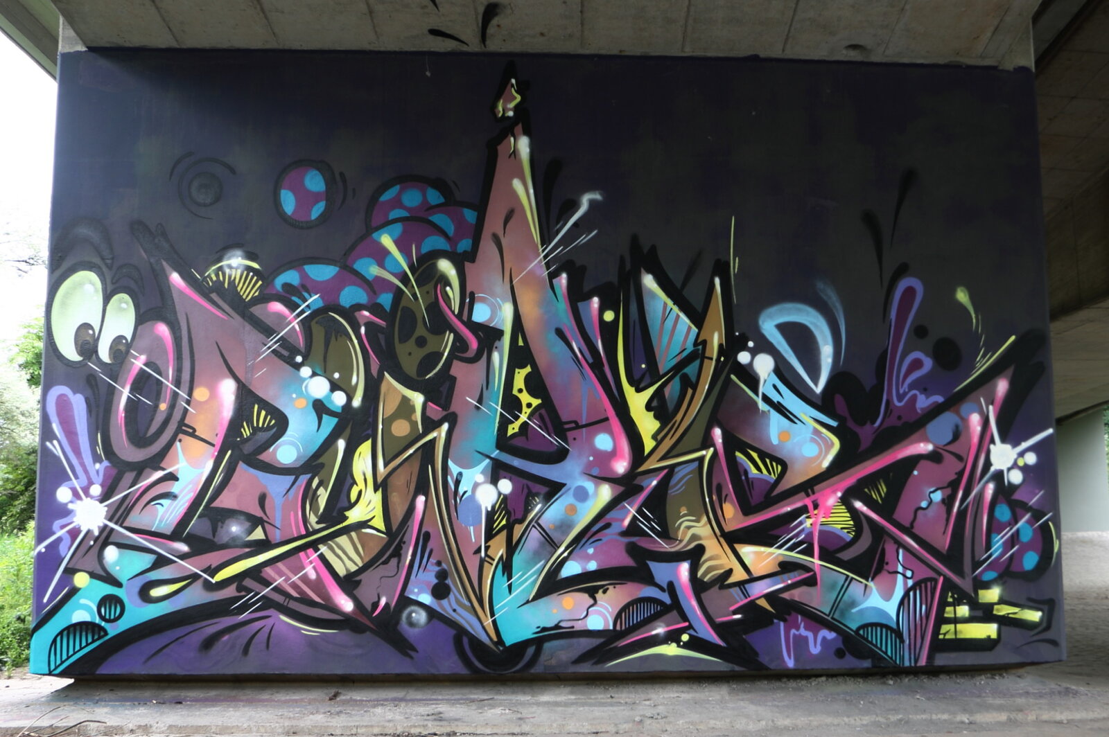 GÜROS, B80-West_IMG_7148v