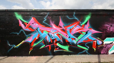Lilienstraße (24 - 27): FOWK?, SWIZ, ACER, STIC