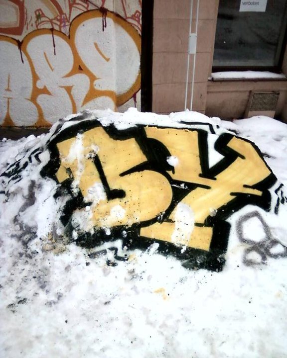 Snowfiti im Winter