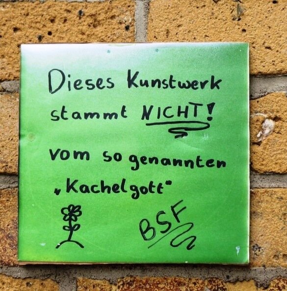 der hallesche Kachelgott 1.
