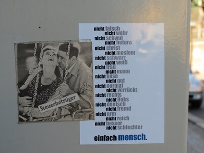 Politsatiren 8.
