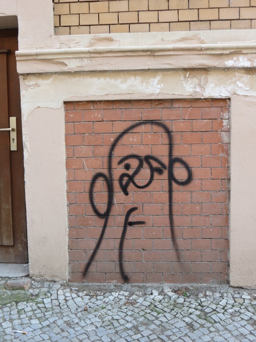 Rundköpfe, grämlich 5.
