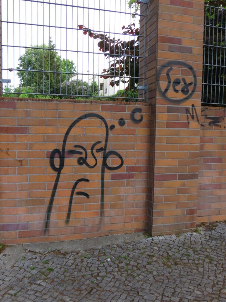 Rundköpfe, grämlich 8.